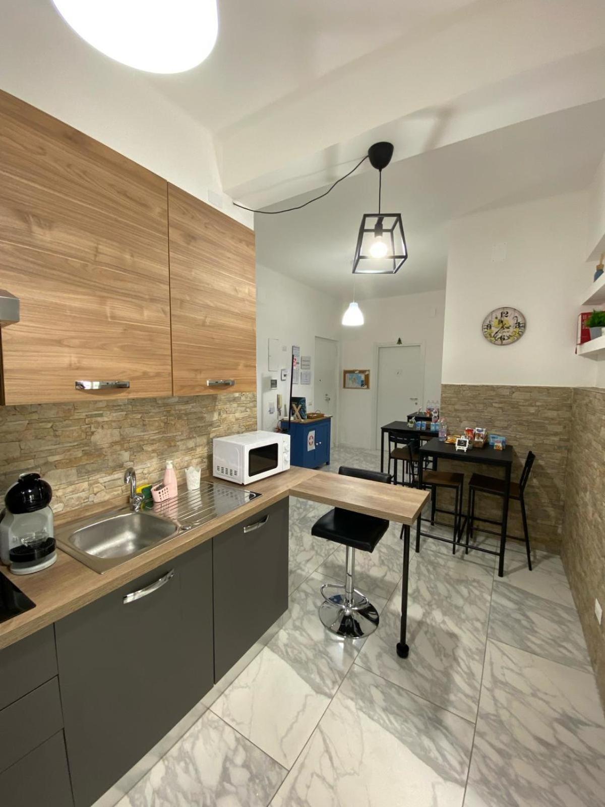 Ennio Rooms باري المظهر الخارجي الصورة